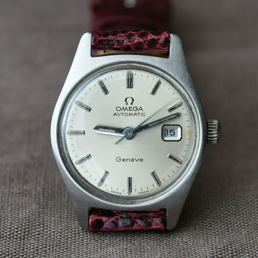 SOLD🥀 Vintage Omega 1974 Genève Women's Watch - Picture 1 of 8
